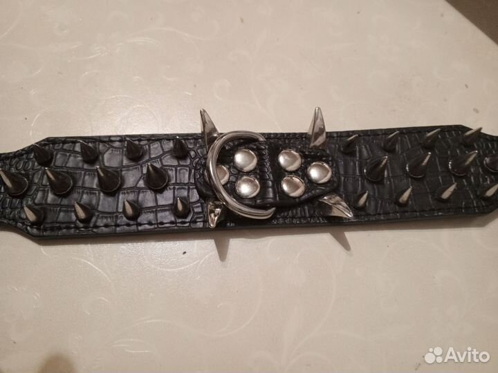 Ошейник для собак мелких и средних пород