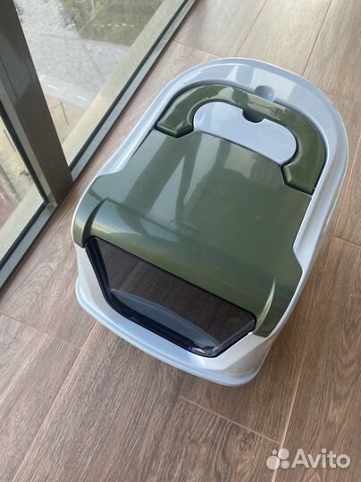 Закрытый лоток для кошек домик