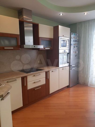 4-к. квартира, 110 м², 10/10 эт.