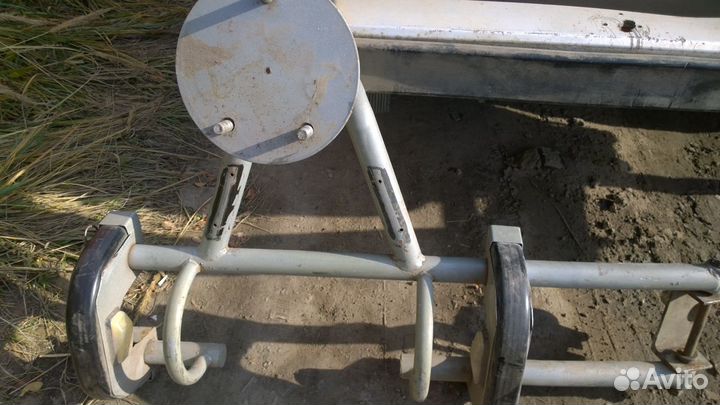 Калитка запасного колеса нива