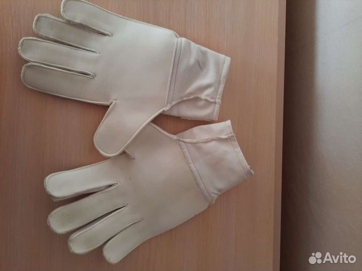 Вратарские перчатки adidas