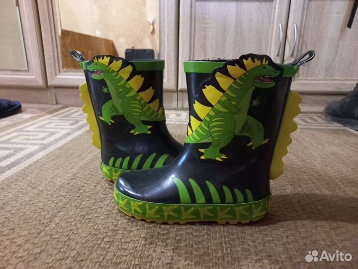 Резиновые сапоги
