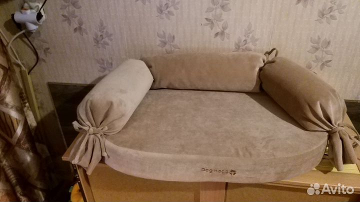 Лежанка для собак и кошек