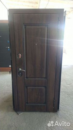 Новая дверь с бесплатной доставкой и установкой