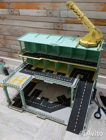 Игрушка парковка новая паркинг