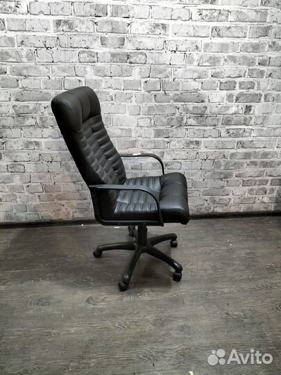 Кресло руководителя Атлант