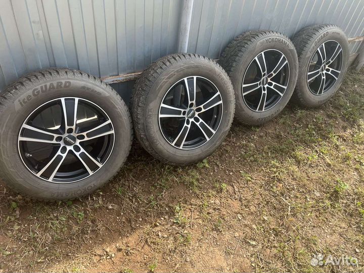 Зимние колеса на Toyota RAV4