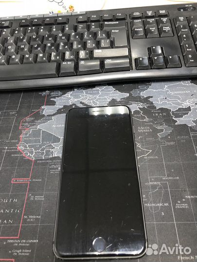 iPhone 8 Plus, 64 ГБ