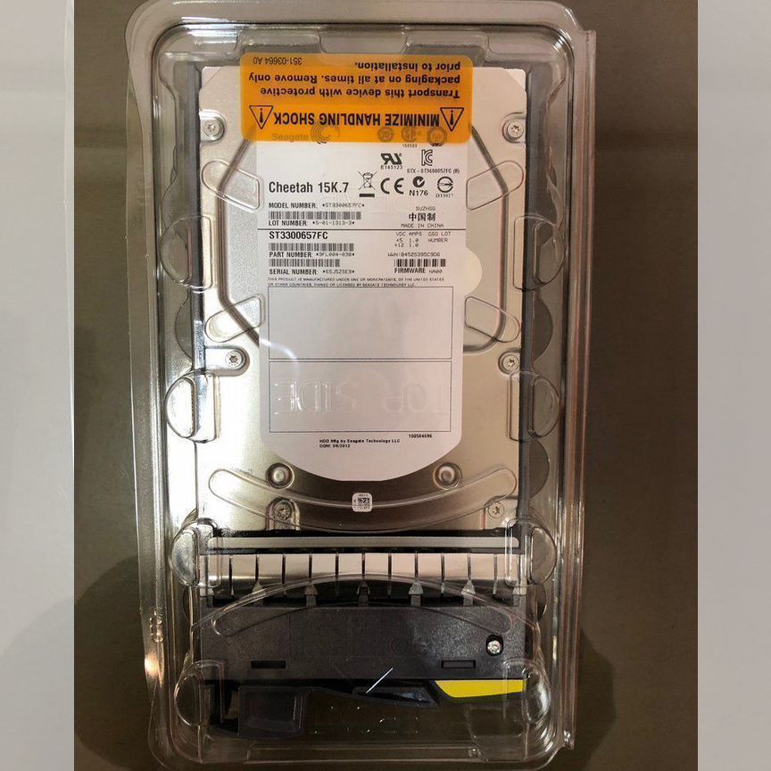 [108-00156] Жесткий Диск Netapp 300gb X279a-R5 +B3 Fc 108-00156
