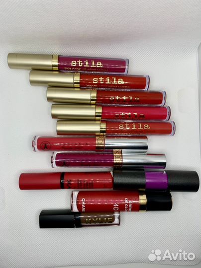 Матовый блеск для губ nude 100