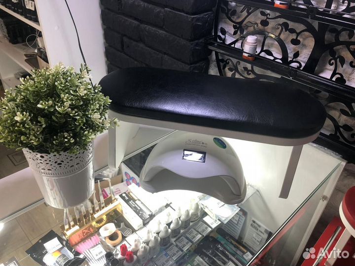 Маникюрная подставка