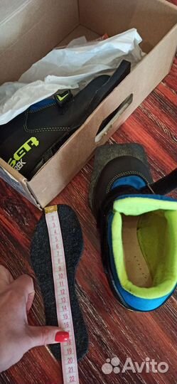 Лыжные ботинки 30р