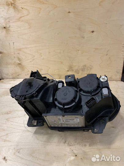 Фара передняя левая Jaguar XJ 350