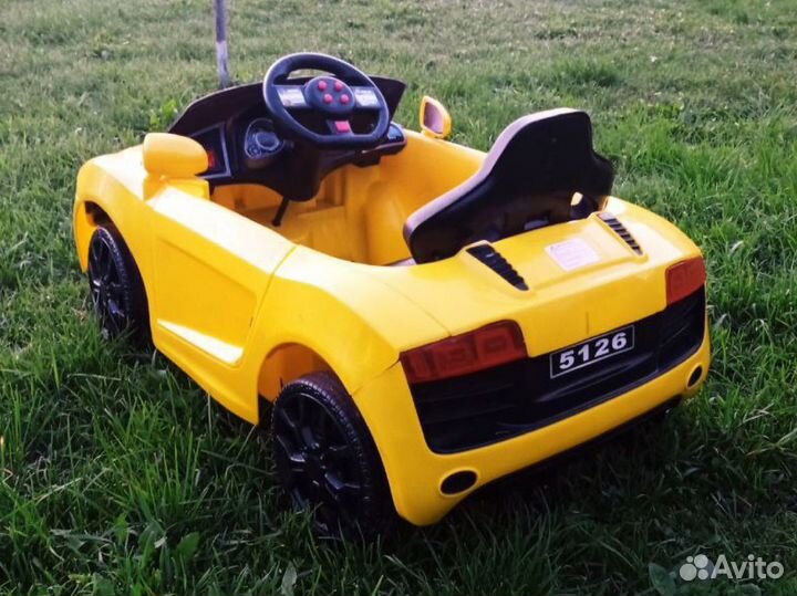 Детский электромобиль