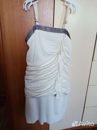 Платье праздничное