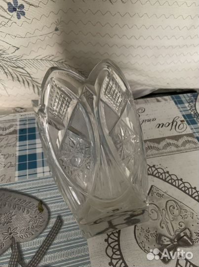 Ваза для цветов хрустальная