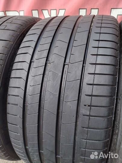 Pirelli P Zero 275/35 R22 и 315/30 R22