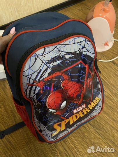 Рюкзак - чемодан детский с ручкой и на колесиках