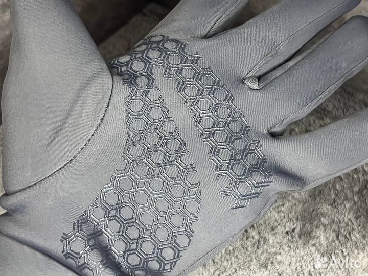 Перчатки Under Armour зимние