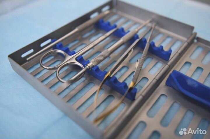 Врач стоматолог хирург имплантолог