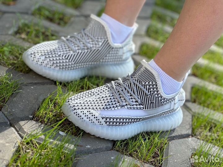 Кроссовки летние Adidas Yeezy 350