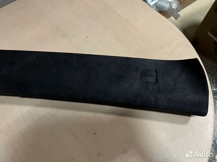 Обшивка стойки правая Land Rover