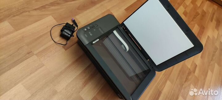 HP Deskjet 1050A мфу