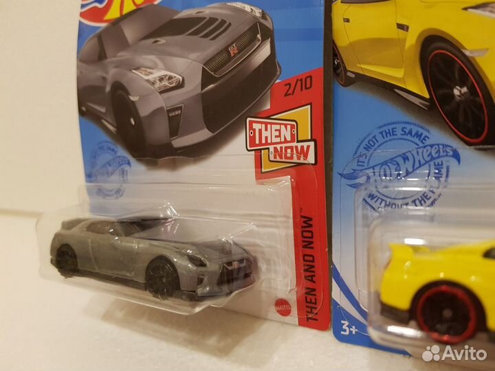 Nissan GT-R 2017 1:64 Hot Weels