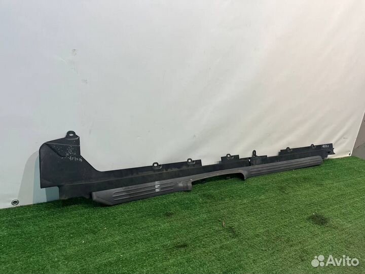 Накладка на порог Mercedes-Benz1688211238