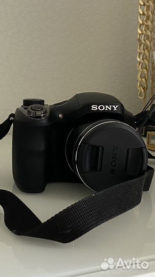 Зеркальный фотоаппарат Sony DSC-H300