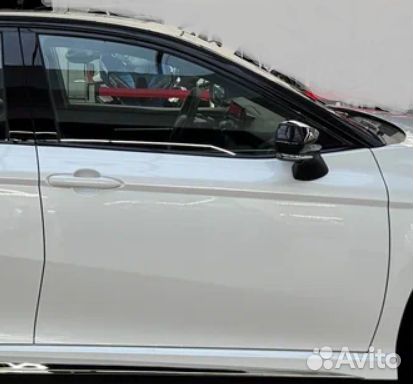 Передняя правая дверь XV80 Toyota Camry