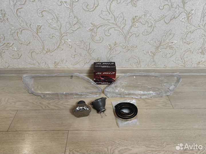 Комплект стекол для фар Mazda CX-7