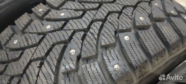 Pirelli Formula Ice 215/60 R17 91T