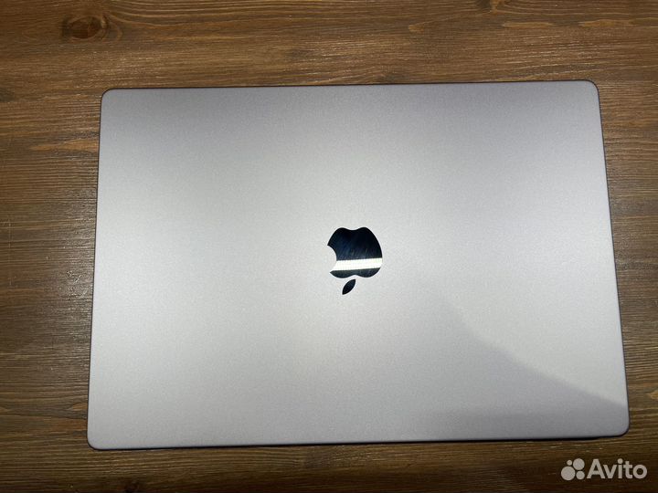 Macbook Pro 16 M1 Pro