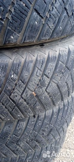 Goodyear UltraGrip Ice 225/65 R17 102T