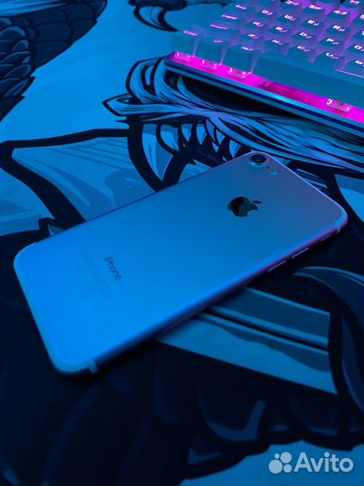 iPhone 7, 32 ГБ