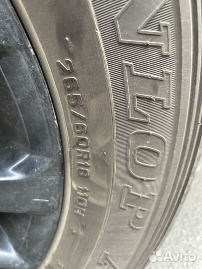 Bridgestone Blizzak DM-V2 260/65 R18 110R