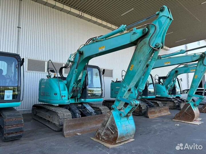 Гусеничный экскаватор Kobelco SK135SR, 2015