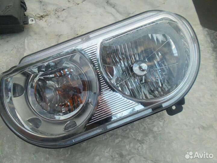 Фара галоген dodge challenger LC