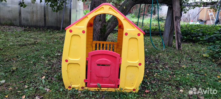 Домик пластиковый детский для улицы