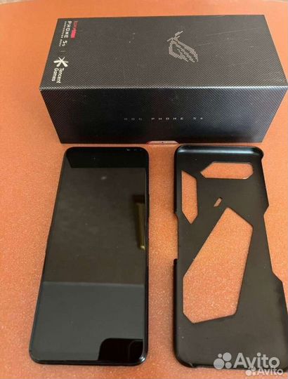 ASUS ROG Phone 5s, 12/128 ГБ