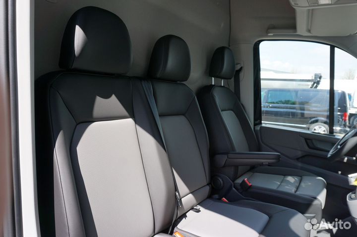 Volkswagen Crafter цельнометаллический, 2024