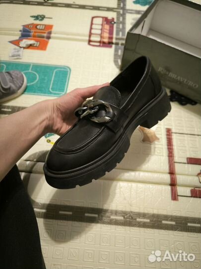 Лоферы женские 35 размер