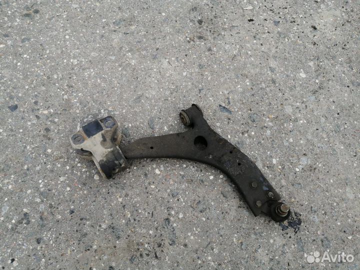 Рычаг передний Форд Фокус 3