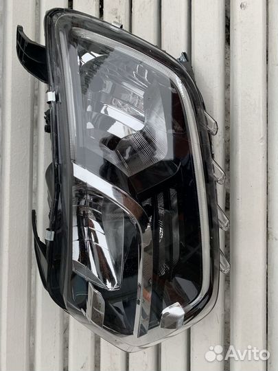 Фара левая Renault Duster 2 20