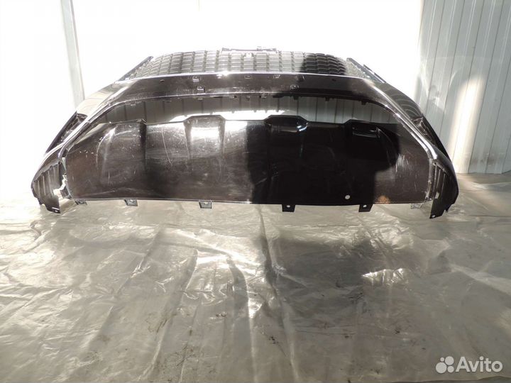 Передний бампер с решёткой Haval F7