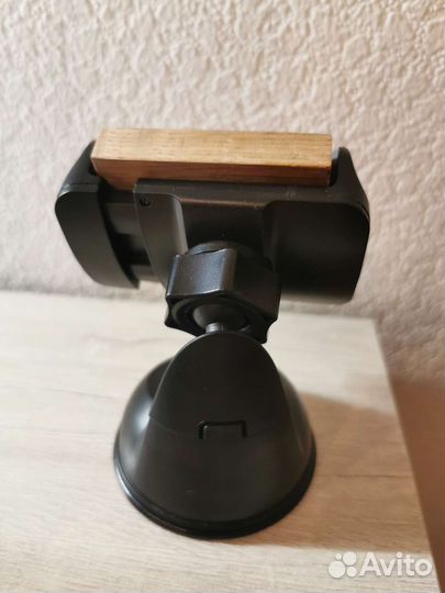 Держатель для смартфона в авто