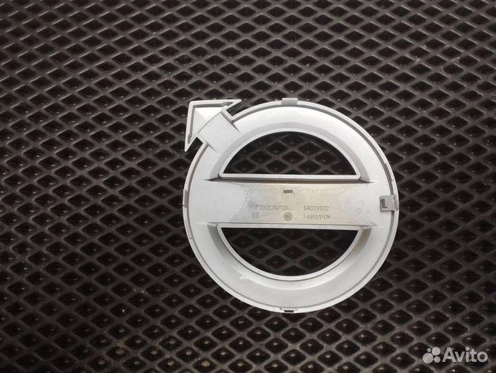 Эмблема Volvo FH4 84039932