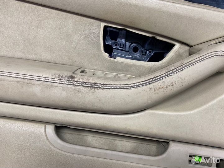 Передняя левая обшивка двери Audi A8D3 седан 2005