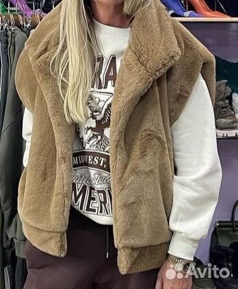 Меховая жилетка автоледи. Новая